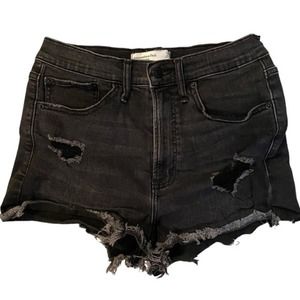 Abercrombie & Fitch Shorts Women’s Size 4 / 27 Black High Rise Distressed Fringe